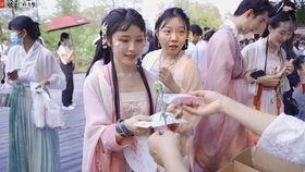 汉服模特最新爆料视频,最新爆料视频揭秘时尚潮流新风向